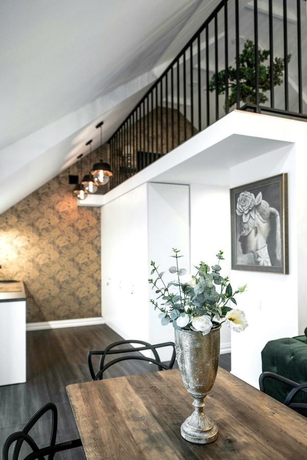 Luxury Loft Apartment Kaunas Bagian luar foto
